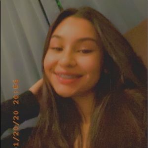 Meet your Posher, Daniela